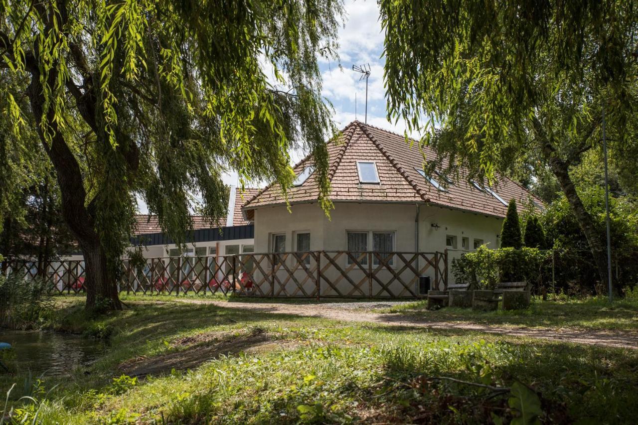 Apartamento Tó-Part Panzió Kőszeg Exterior foto